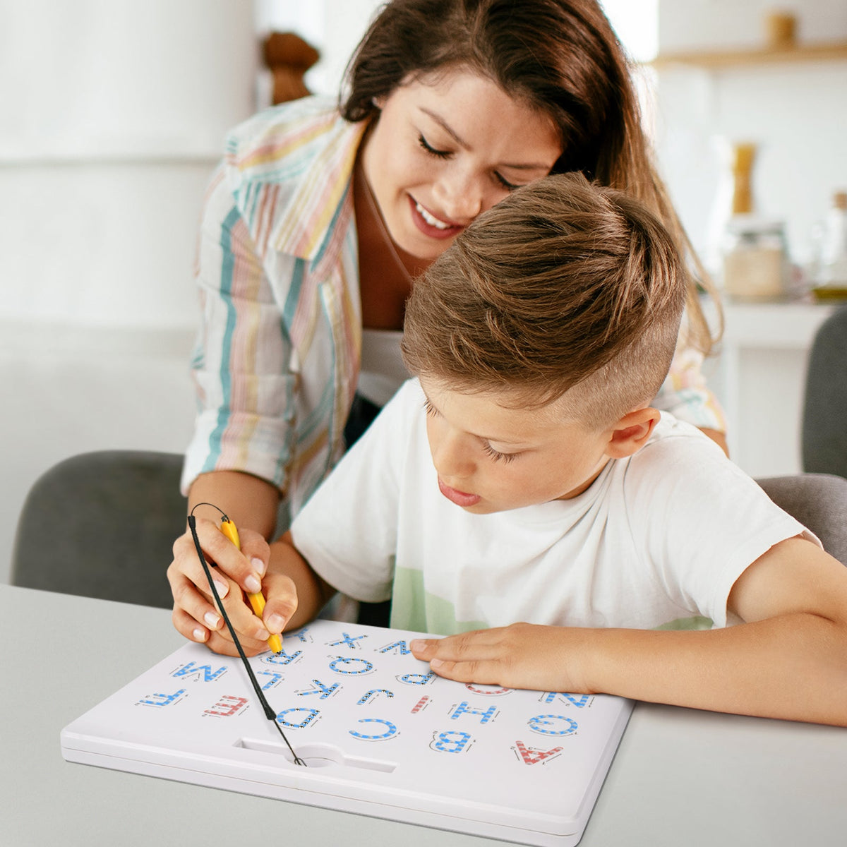WriteWise Magnetic Tracing Board